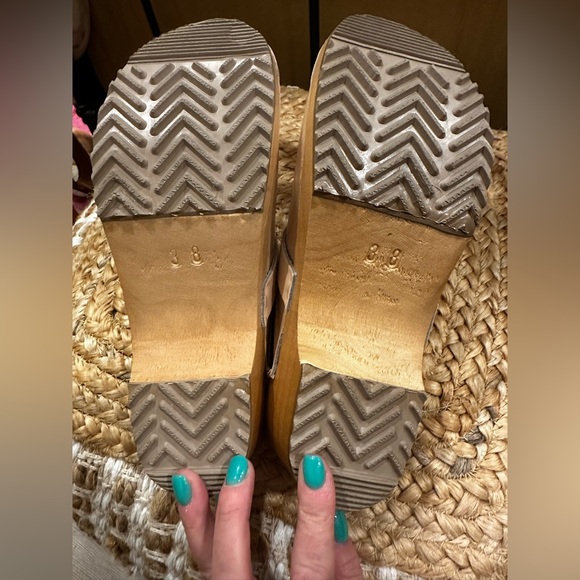 Nude Swedish Clogs - Picture 13 of 16